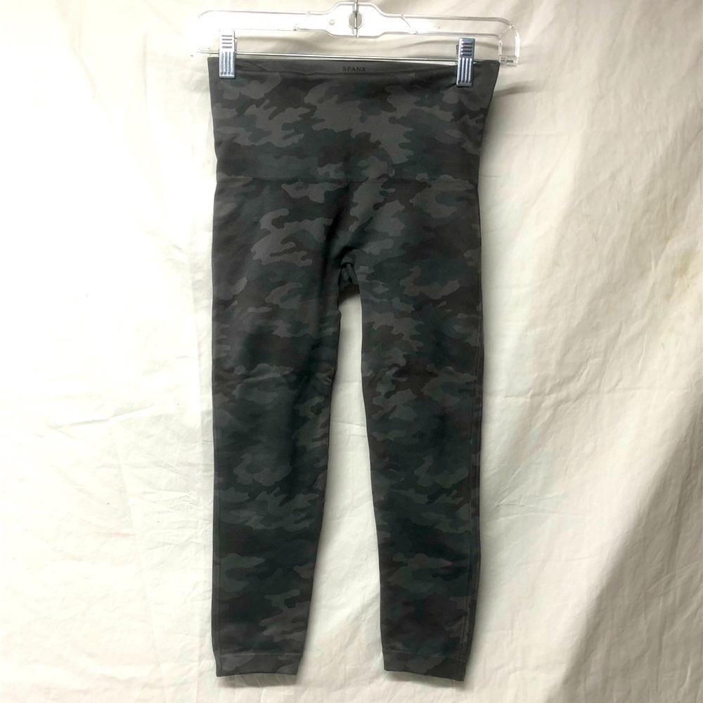 Spanx camo leggings Sz M
